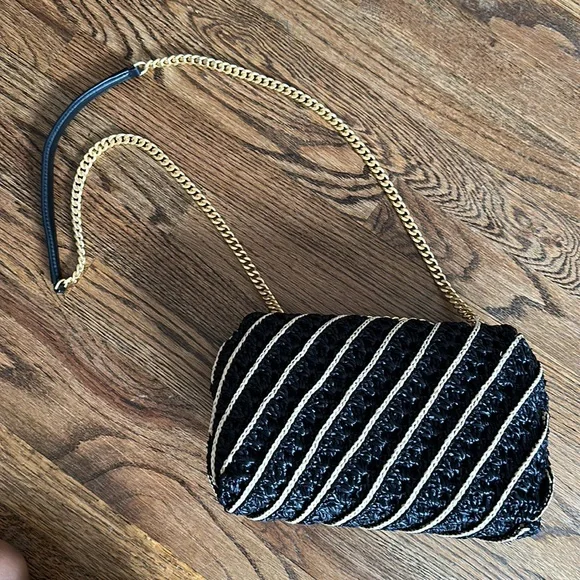 Tory Burch Kira Crochet Small Convertible Shoulder Bag - Picture 8 of 11